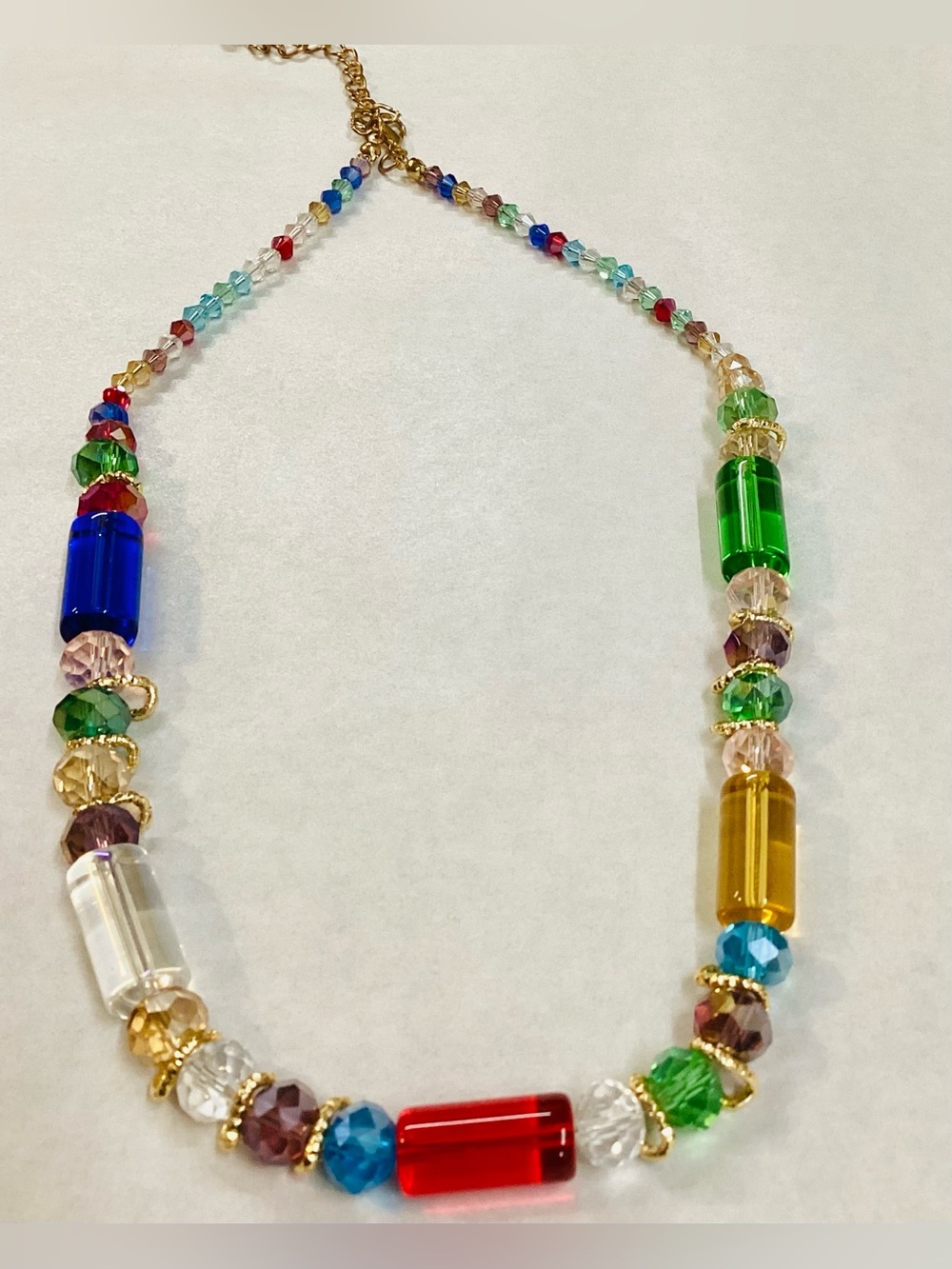 Beautiful Green Gemstone/Pearl Pendant (with an added Multi Colored necklace) 🌙 - Picture 3 of 3